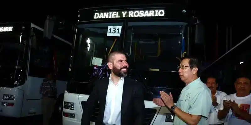 Gobierno de Nicaragua entregó 250 unidades nuevas de buses