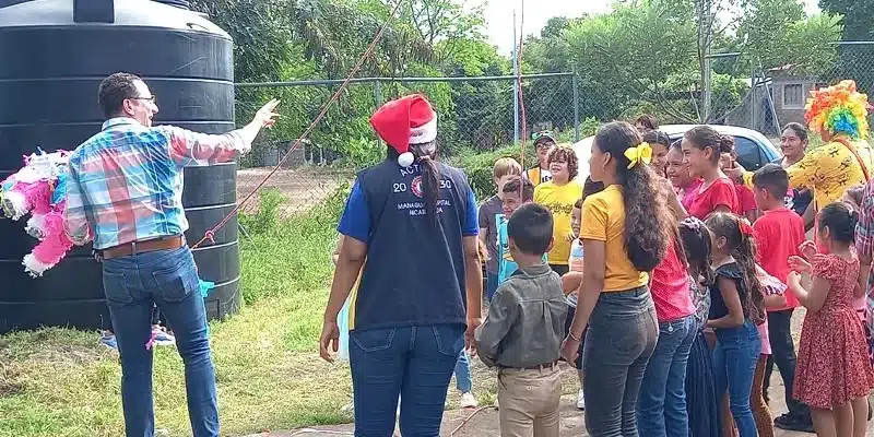 Niñas y niños del Centro Teletón Juigalpa participaron en su fiesta de despedida