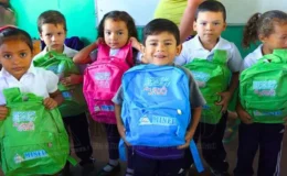 Distribuirá el gobierno de Nicaragua un millón de paquetes escolares