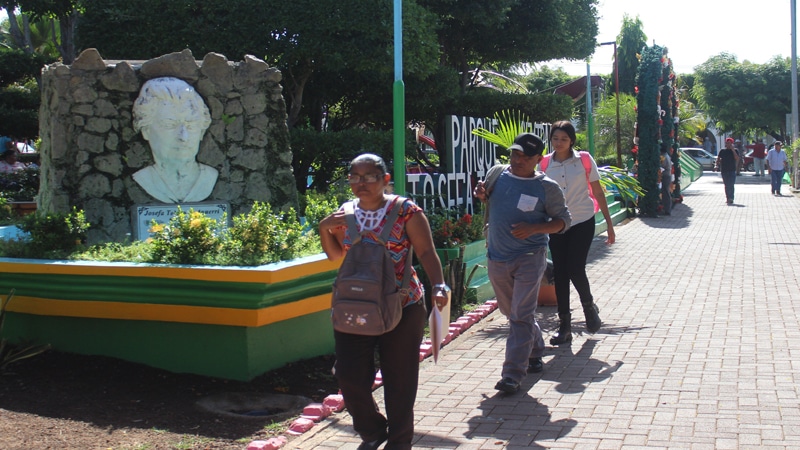 Parque Central de Juigalpa (fotos de Punto Noticioso)