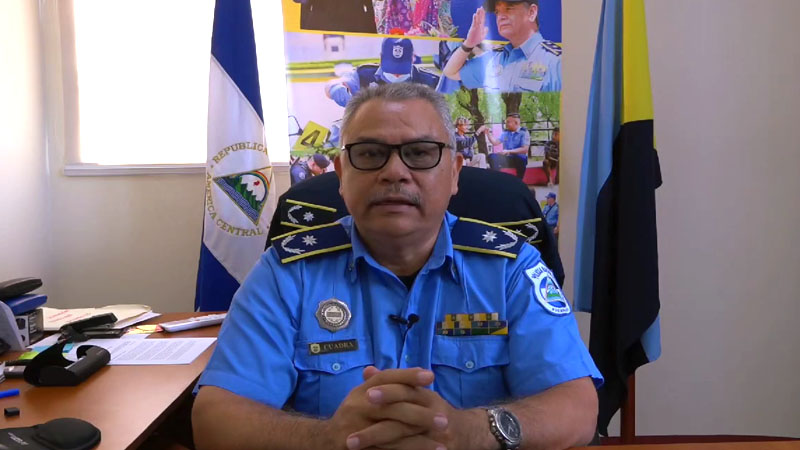 Comisionado general, César Cuadra Soriano, jefe de la Policía de Nueva Guinea. 