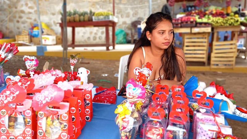 Emprendedores que participan en la feria del amor en Juigalpa. 
