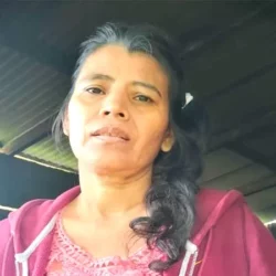 Mujer con problemas mentales salió de su casa ubicada en Nueva Guinea y ya no regresó