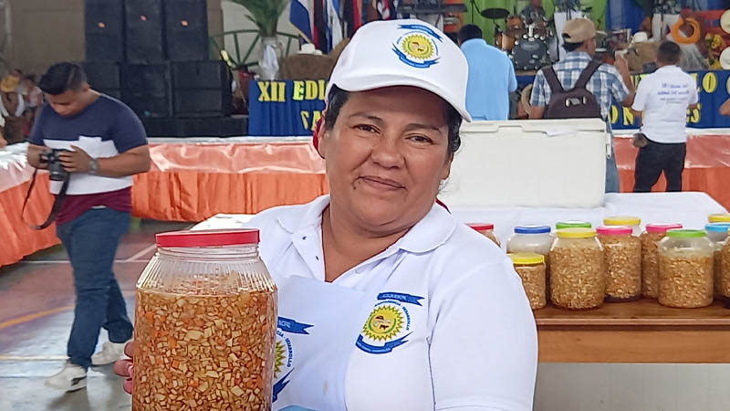 Ivania del Carmen Correa Murillo, lideresa de las vendedoras de quesillos.