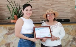 Alcaldesa de Juigalpa entregó reconocimientos a empresarios turísticos