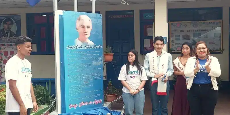 Develizaron en Juigalpa monumento a Josefa Toledo de Aguerri