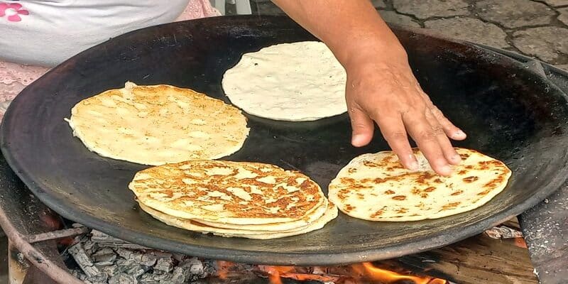 Variedad de platillos elaborados a base de maíz fueron degustados en Juigalpa