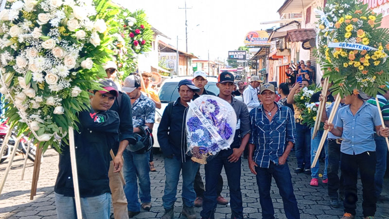 Último adiós a Oswaldo Ríos y a Uriel Antonio Téllez Pavón. 