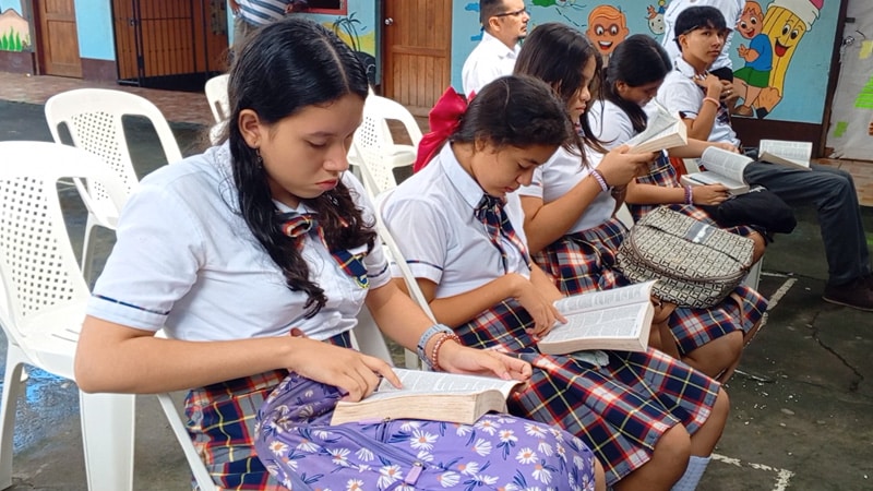 Alumnos del colegio Ebenezer de Juigalpa. 