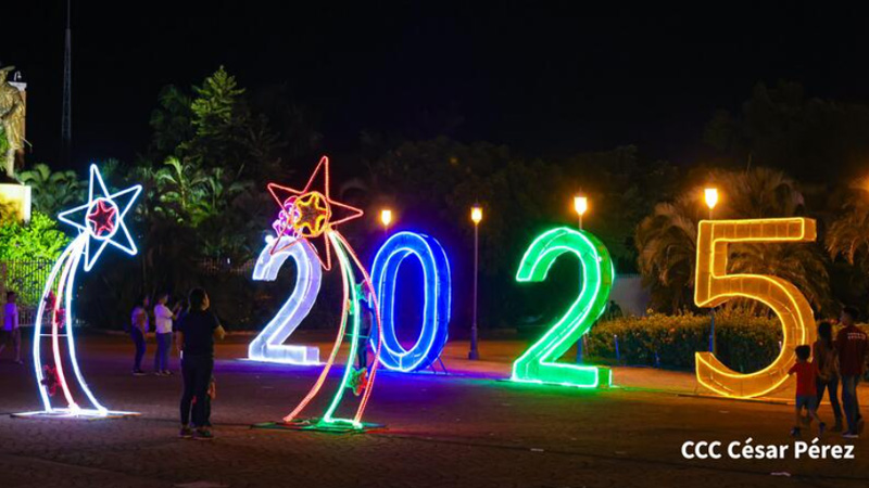 El ambiente navideño ya se vive en diferentes espacios de Managua-Fotos cortesía del 19 digital.