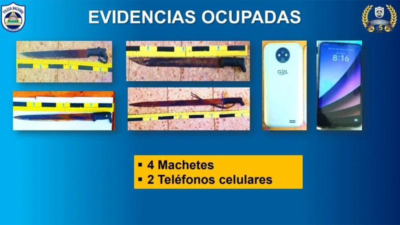 Evidencias ocupadas por oficiales de la Policía-Foto cortesía de Tu Nueva Radio Ya. 