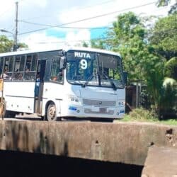 Lluvias del fin de semana socavaron uno de los laterales del puente La Gaviota, ubicado en Juigalpa