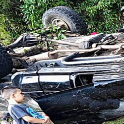 Camioneta cargada de cortadores de café se dio vuelta en el Cuá, dejando 02 muerto y 16 lesionados