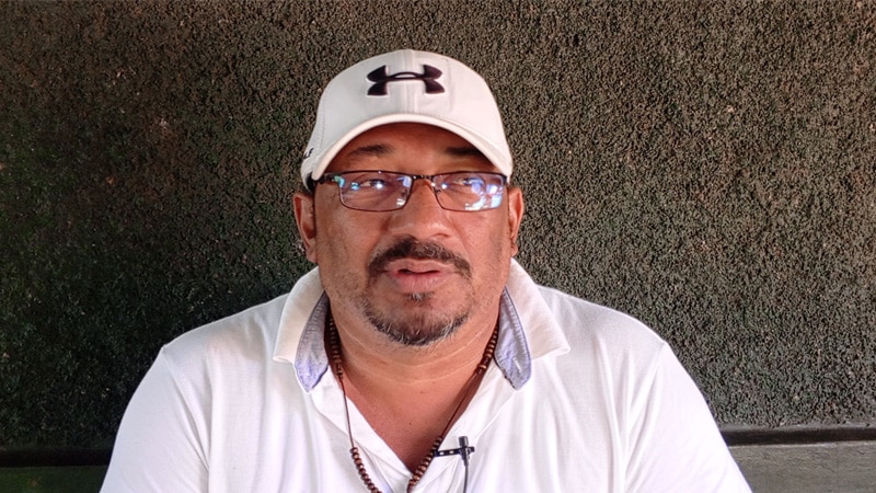 Luis Napoleón Galeano Suárez, comerciante de frutas, verduras y legumbres en el Mercado Central de Juigalpa. 