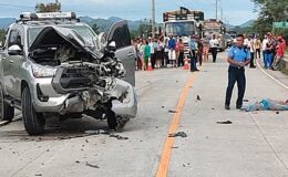 Dos motociclistas perdieron la vida al estrellarse en una camioneta que circulaba en el carril correcto