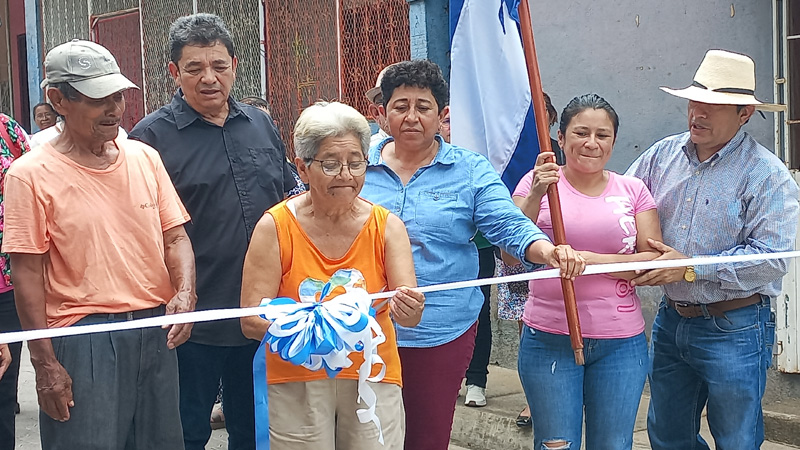 Inauguración de proyectos de adoquinado de calles en Juigalpa. 