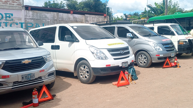 Unidades que brindan en Juigalpa el servicio de transporte escolar. 