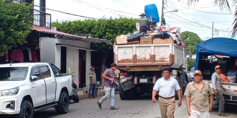 Impulsan en Juigalpa campaña dirigida a depositar la basura en su lugar