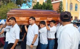 En Santo Tomás le dieron el último adiós al joven Julio César González