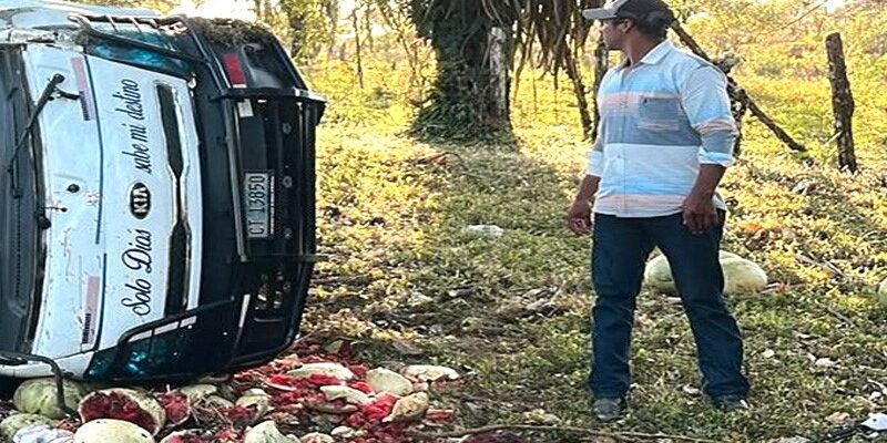 Vuelco en El Coral dejó un muerto, varios lesionados y daños materiales