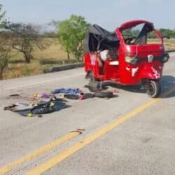 Violenta colisión entre un furgón y una moto-taxi dejó un muerto y 8 lesionados