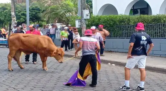 Inició la fiesta tradicional de Juigalpa con la elección del comité y la primera rifa del ternero