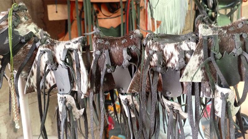 Albardas para utilizarlas de adornos en los vehículos.