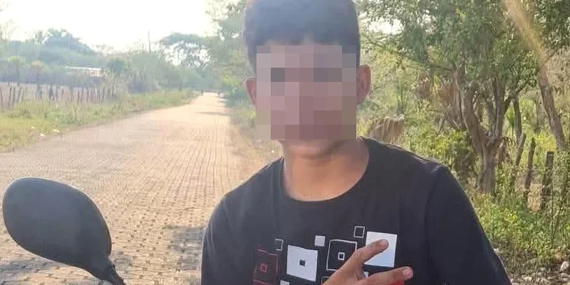 Menor de 13 años murió al estrellarse con su moto en un camión repartidos de bebidas carbonatadas