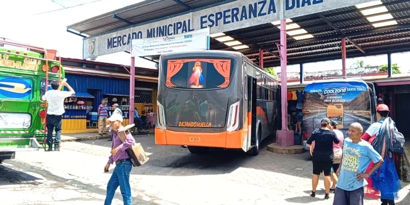 Concientizan a comerciantes del Mercado Central de Juigalpa para que hagan buen manejo de la basura