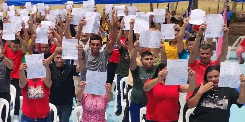 En la celebración del día de la Dignidad Nacional, 105 personas recibieron el beneficio de convivencia familiar, entre ellas, seis mujeres