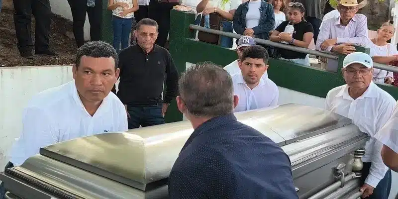 En Juigalpa le dieron el último adiós al legendario Chico Díaz…un músico consagrado en Nicaragua