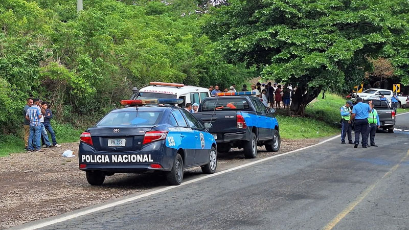 Oficiales de la Policía de Boaco realizan las investigaciones pertinentes.