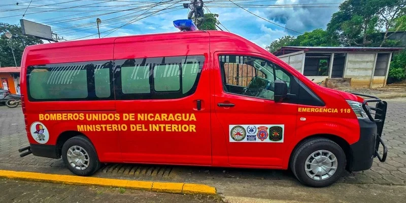 Bomberos de San Carlos, ya tienen una ambulancia nueva y equipada