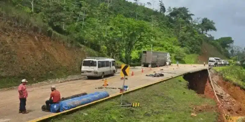 Cuadrilla del Fomav restableció la circulación vehicular sobre la carretera Bluefields-Nueva Guinea