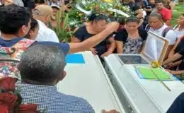 Le dieron el último adiós a doña Julissa y a su hija de 13 años en el cementerio La Mojada de Tipitapa