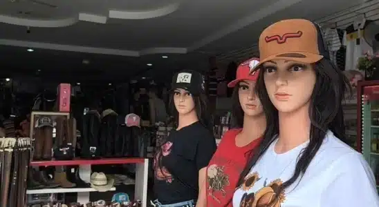 Comerciantes surten sus negocios en la antesala de la fiesta tradicional de Juigalpa