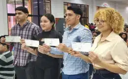 Estudiantes del CUR-Chontales reciben becas económicas
