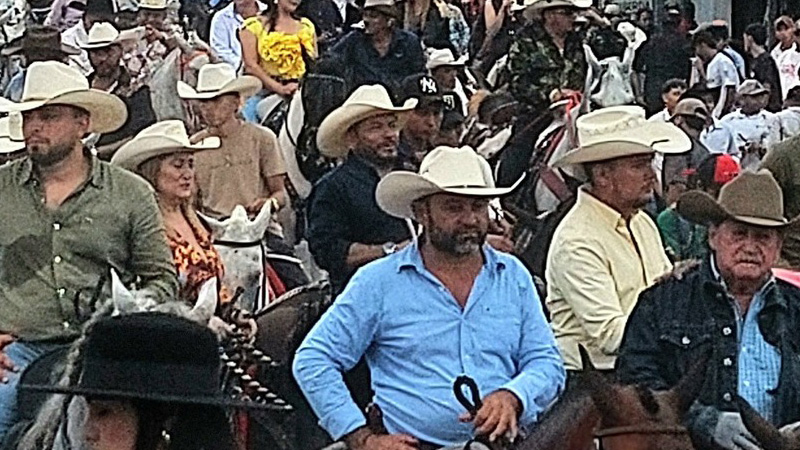 Montados que participaron en el desfile hípico de Juigalpa. 