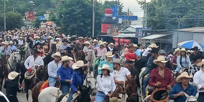 Desfile hípico de Juigalpa superó las expectativas de sus organizadores