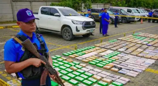 En un operativo, agentes de la Policía Nacional incautaron 531 kilos con 147 gramos de cocaína