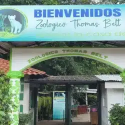 Turistas visitan el Zoológico Thomas Belt para contemplar los más de 300 ejemplares y el área boscosa
