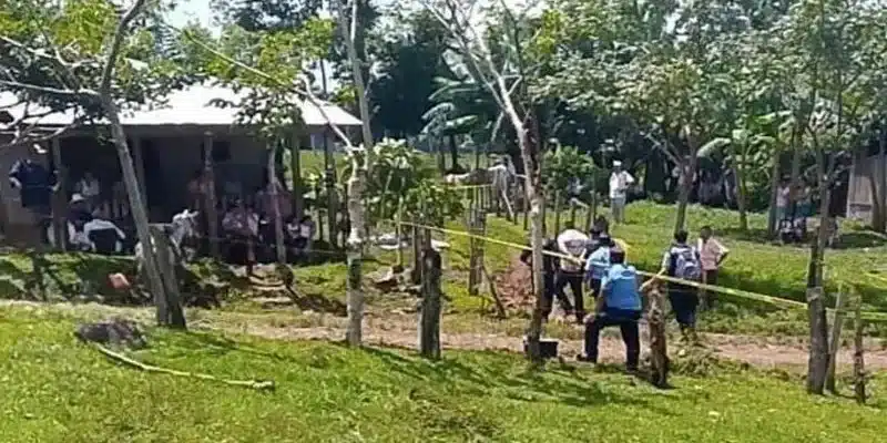 Hombre sin pudor mató a machetazos a su mujer Migdonia Téllez y luego la arrastró 2 kilómetro con un caballo