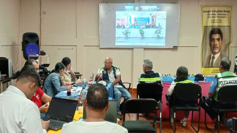 Miembros de los órganos de rescates de Juigalpa. 