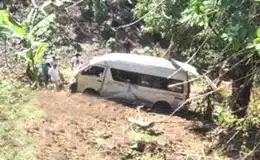 Accidente de tránsito dejó 12 personas lesionadas que viajaban en un interlocal