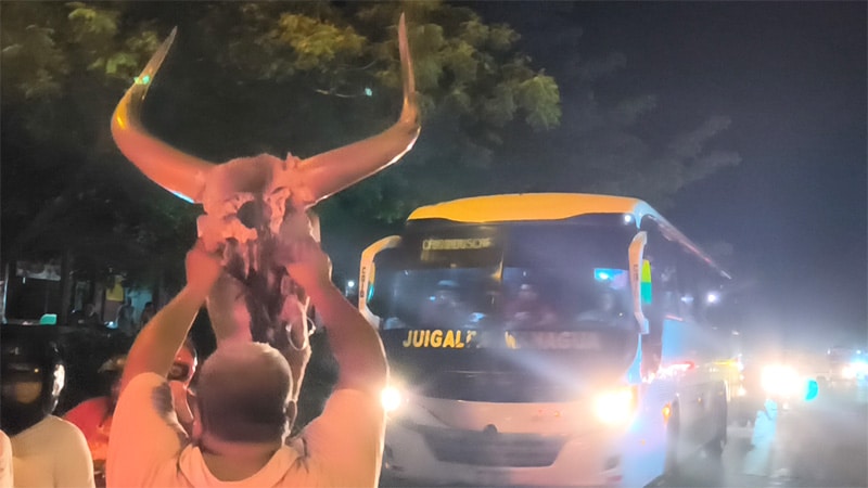 Recibimiento de los Toros de Chontales e el empalme Las Lajitas.