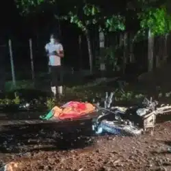 Alfredo Alexander es el motociclista que murió anoche al estrellarse en una vaca