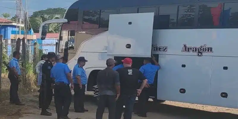 Policía incauta droga que era transportada en un bus como encomienda