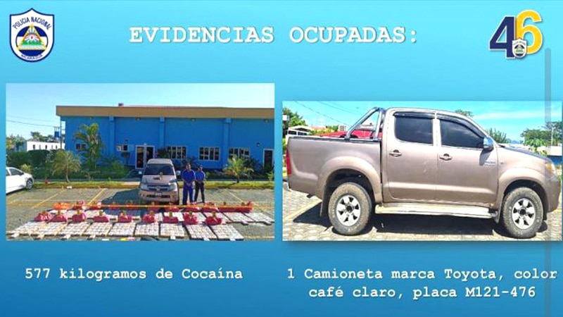 Camioneta que transportaba los 577 kilogramos de cocina.