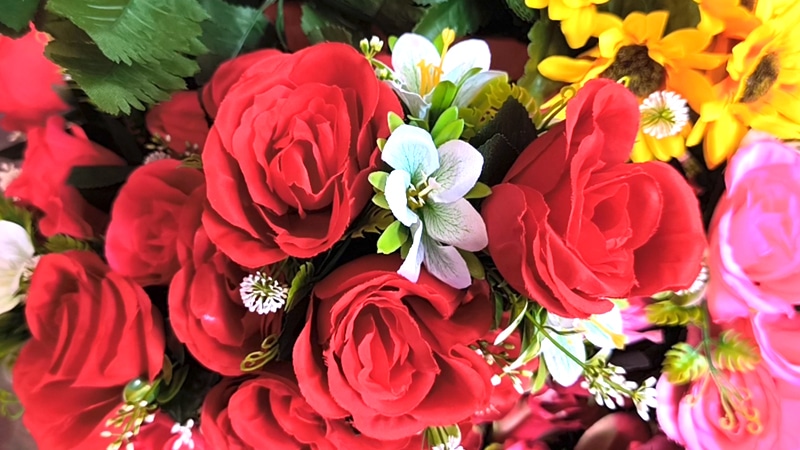 Arreglos florales que estarán a la venta en la feria.