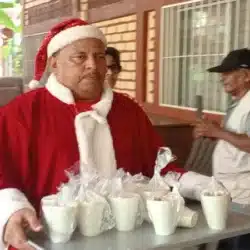Santa Claus Nica llevó alegría y un donativo a los adultos mayores del Asilo de ancianos de Juigalpa